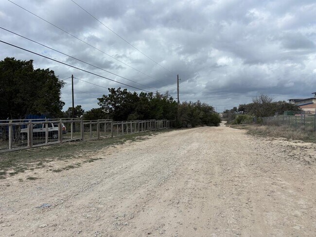 Building Photo - 15401 Lariat Trail