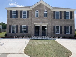 Building Photo - 4033 Lucerne Ct