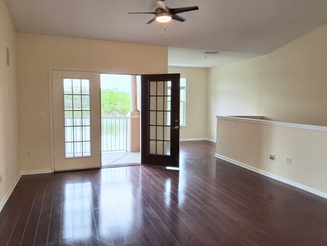 Building Photo - Beautiful WATER VIEW 3 bedroom, 2 bathroom...