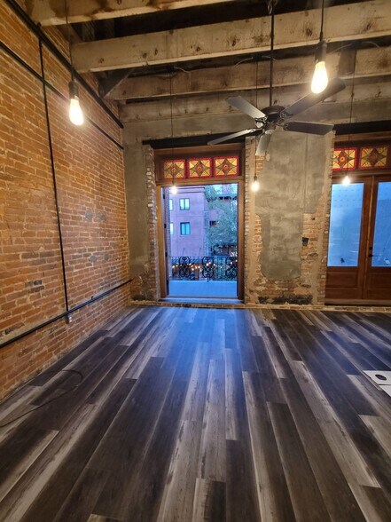 Building Photo - 1312 Washington St