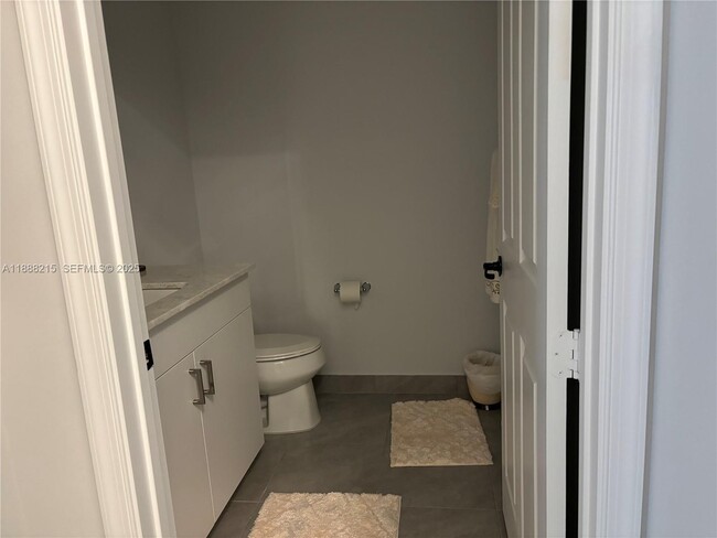 Building Photo - 5107 Genoa St