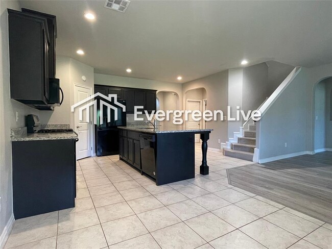 Building Photo - 3605 Molly Dr