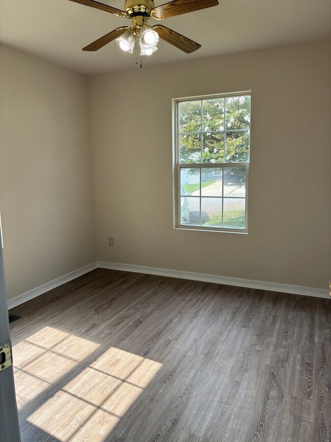 Building Photo - North Beach Bungalow