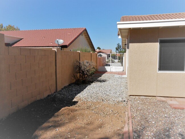Building Photo - 3366 E Trevino Dr