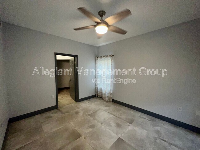 Building Photo - 5005 City St