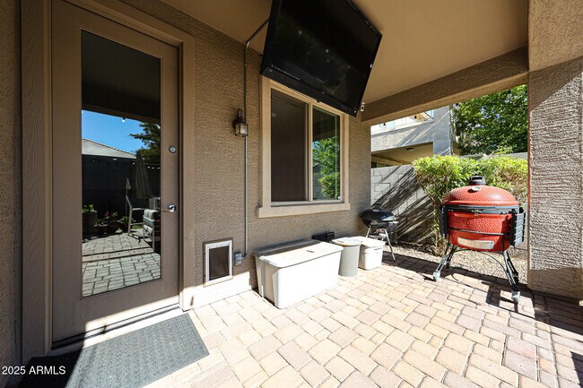 Building Photo - 3639 E Sophie Ln