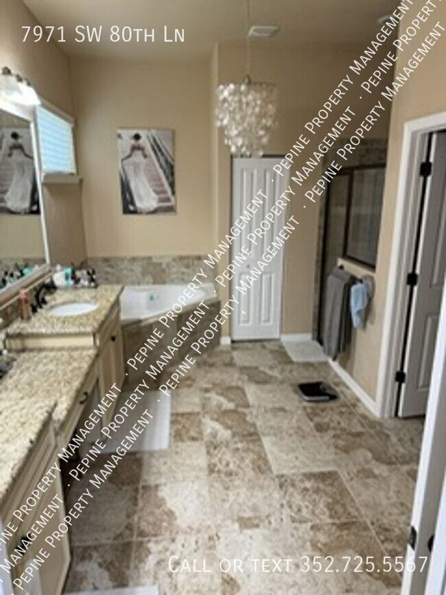 Building Photo - 7971 SW 80th Ln