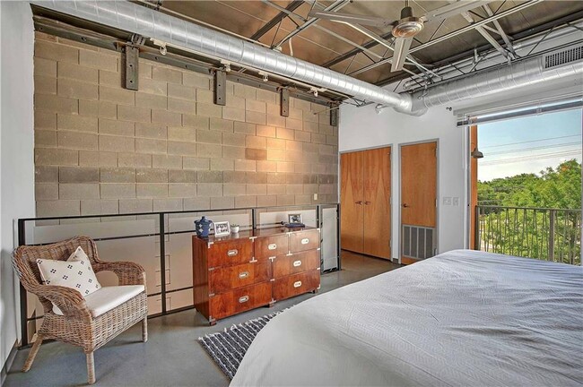 Building Photo - 4801 S Congress Ave