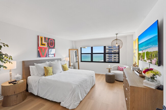 Building Photo - 5100 N Ocean Blvd