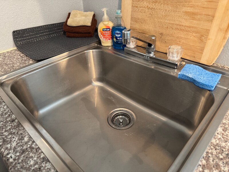 Building Photo - 5333 Longridge Ave