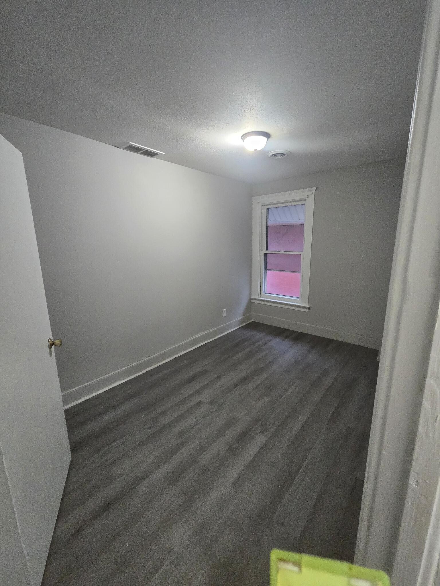 Building Photo - 2358 Putnam St