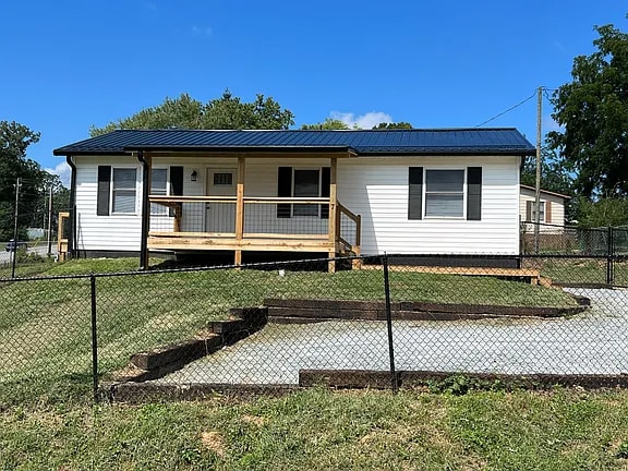 Building Photo - 7 Jones Cir