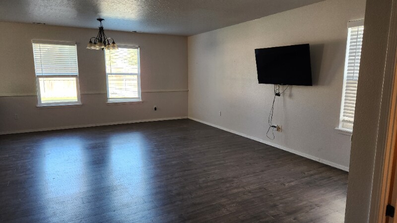 Building Photo - 9548 W Weir Hollis Dr