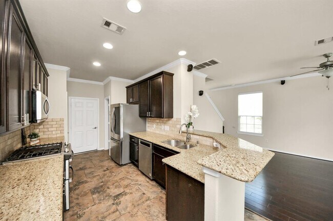 Building Photo - 6427 Densberry Ln