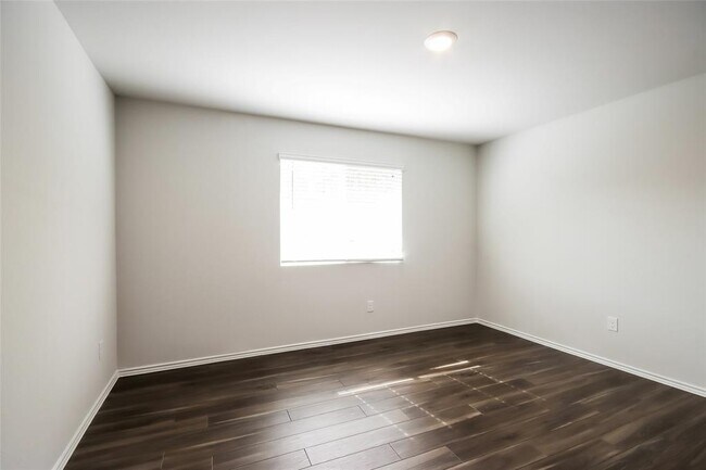 Building Photo - 13589 White Ibis St