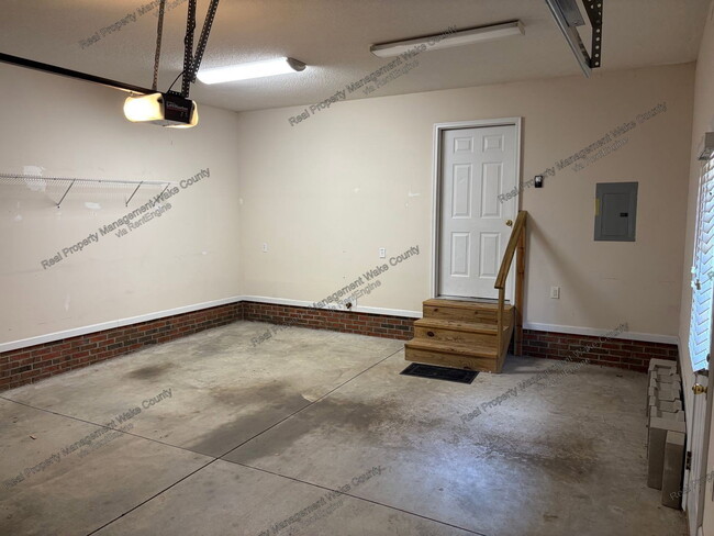 Building Photo - 3605 Baron Monck Pass