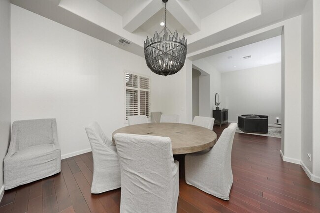 Building Photo - 6570 S Bogle Ave