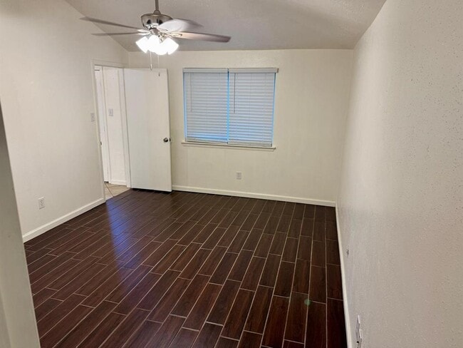Building Photo - 18611 Bridoon Dr