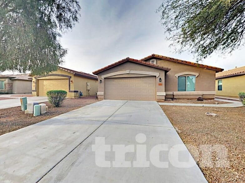 Building Photo - 305 W Angus Rd