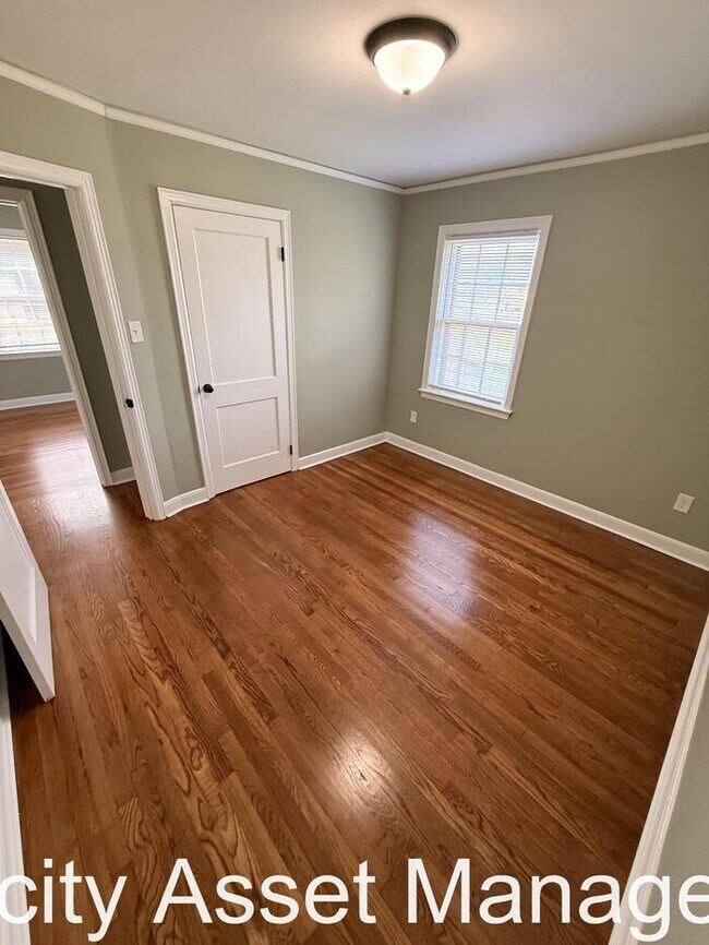 Building Photo - This Beauty Is Ready for Move In!!! Section 8 Welcomed!!!