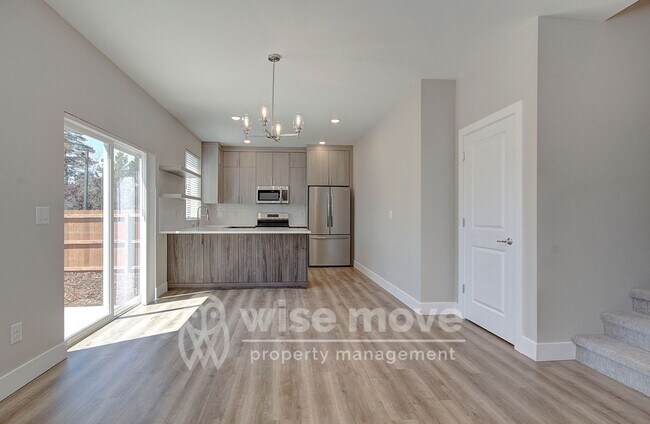 Building Photo - Modern Multi-Gen Living- Brand New