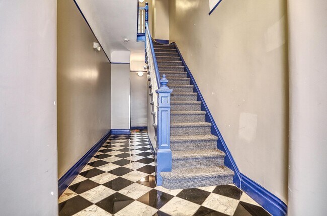Building Photo - 273 Webster Ave