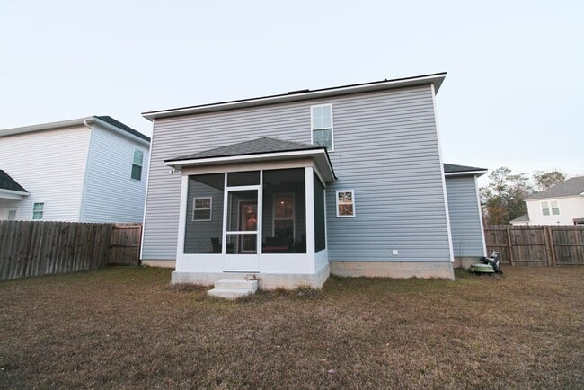 Building Photo - 2 story home in Hahira