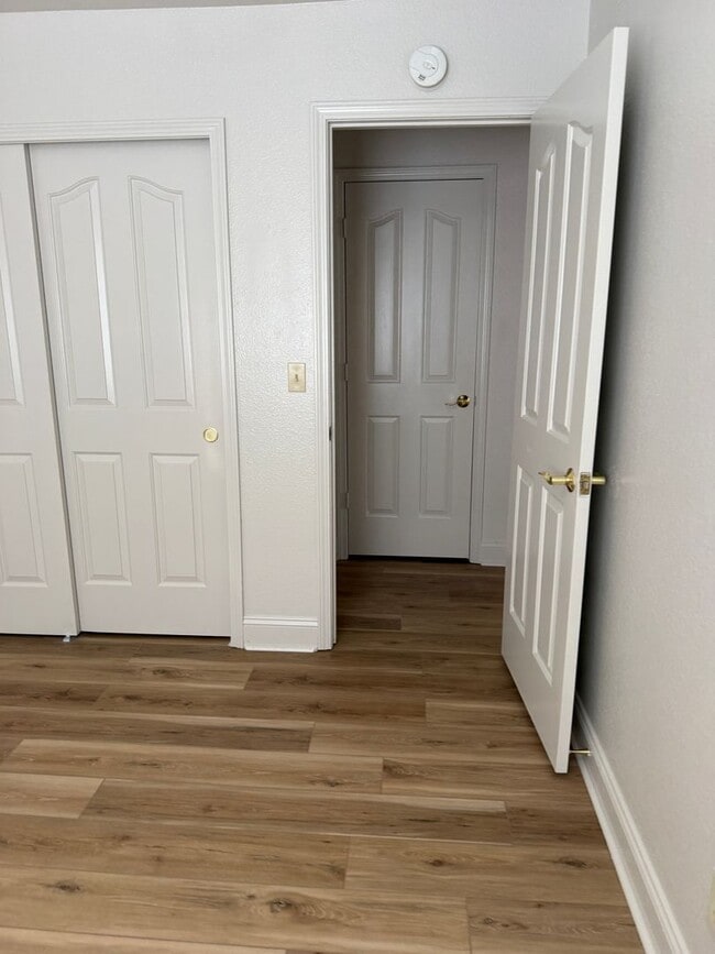 Building Photo - Prime Location 3 Bed 2 Bath Updated Home!