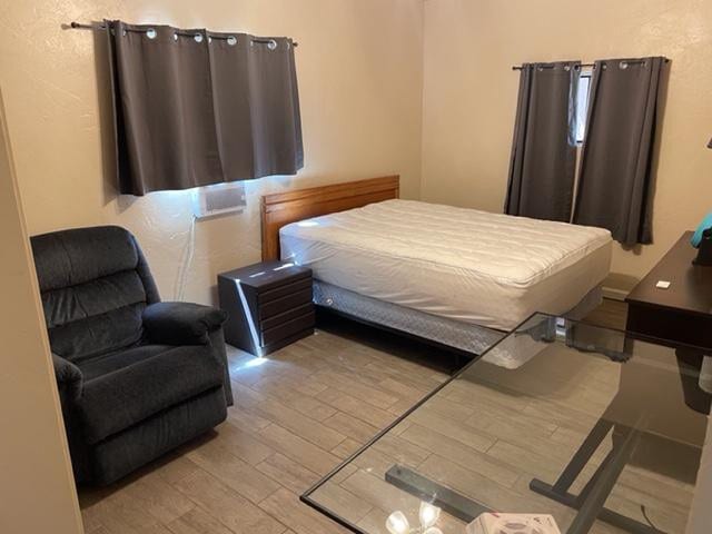 Building Photo - 2011 N Van Ness Ave