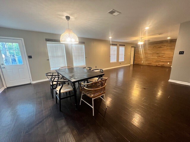 Building Photo - 4702 Winfree Dr
