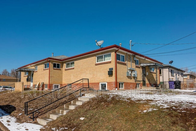Building Photo - 4745 W 13th Ave