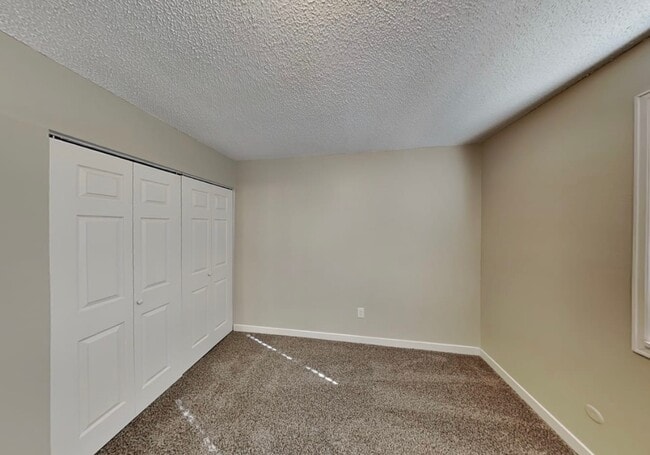 Building Photo - 3572 E 122nd Ave