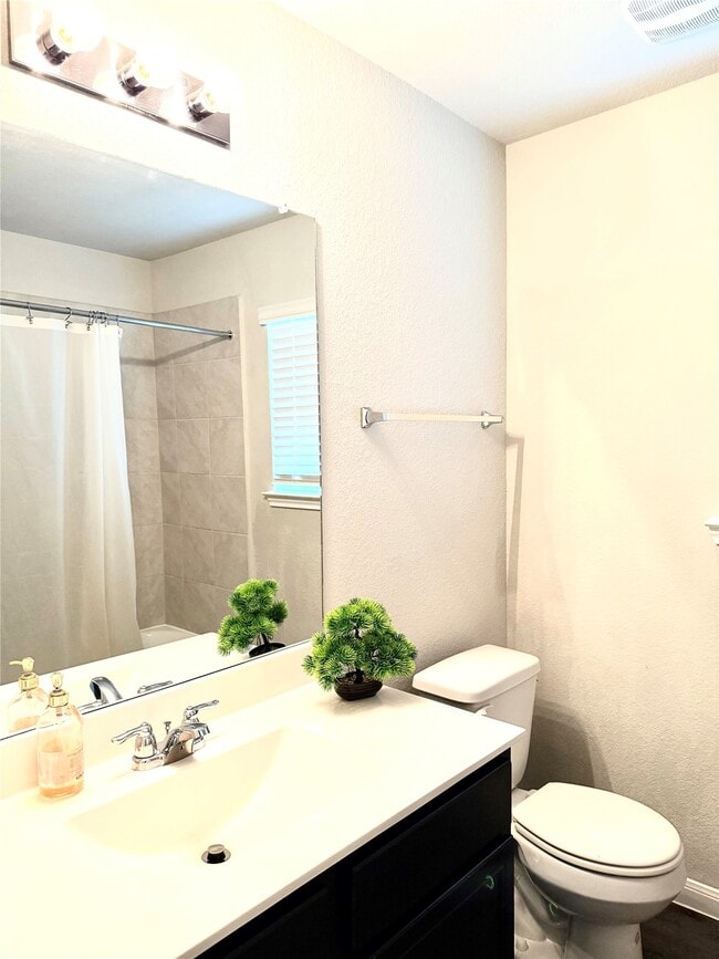 Building Photo - 3302 Alberelli Dr