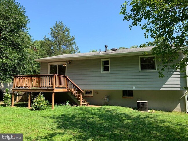 Building Photo - 4634 Evansdale Rd