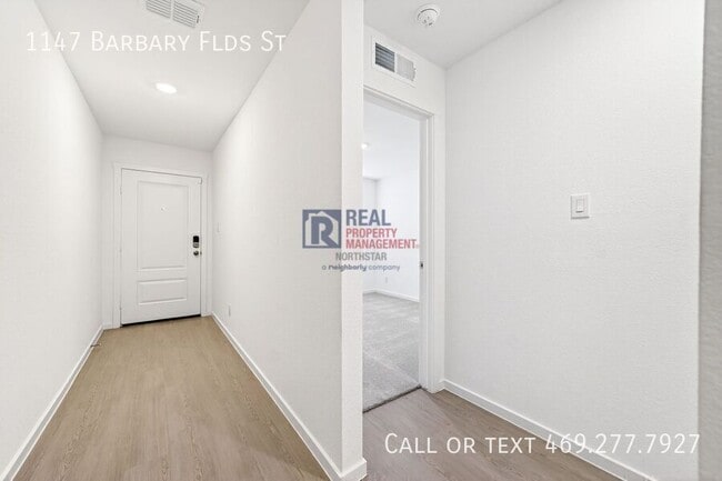 Building Photo - 1147 Barbary Flds St