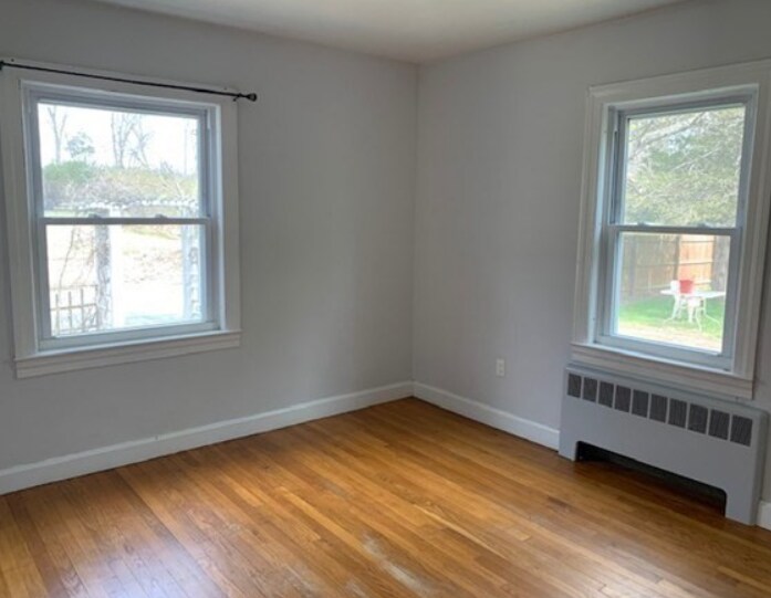 Building Photo - 41 Harwood Ave