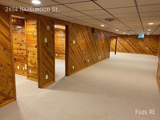 Building Photo - 2654 Hazelwood St