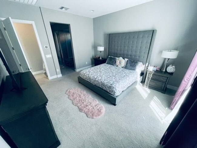 Building Photo - Absolutely beautiful single story home in a “Lake Las Vegas” GATED COMMUNITY!!!