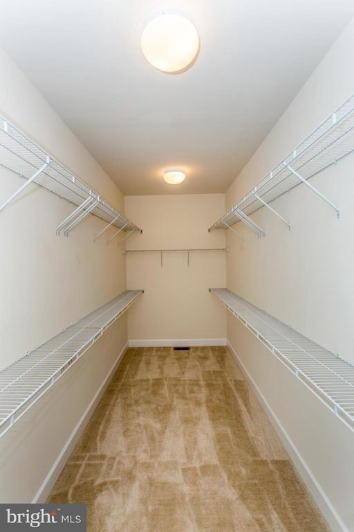 Building Photo - 23187 Hampton Oak Ter