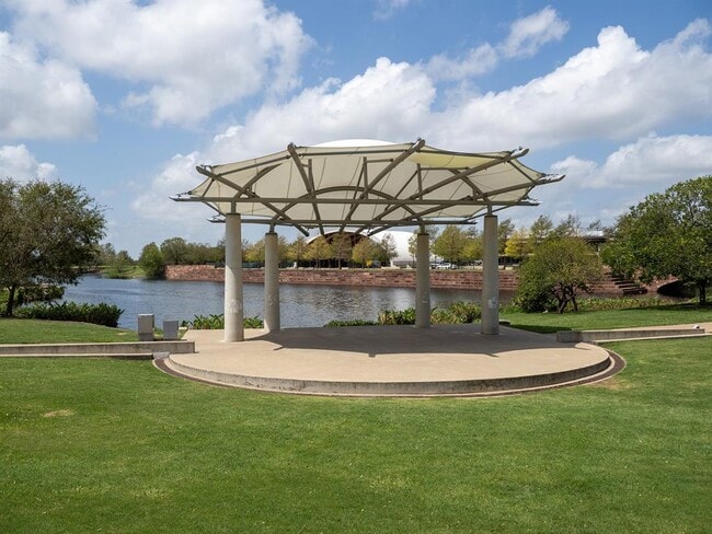 Building Photo - 1701 Simond Ave Ave