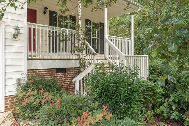 Building Photo - Pittsboro Three Bedroom Home with Large bonus August Availability!