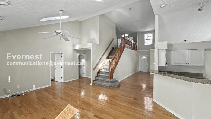 Building Photo - 6330 Wyler Dr