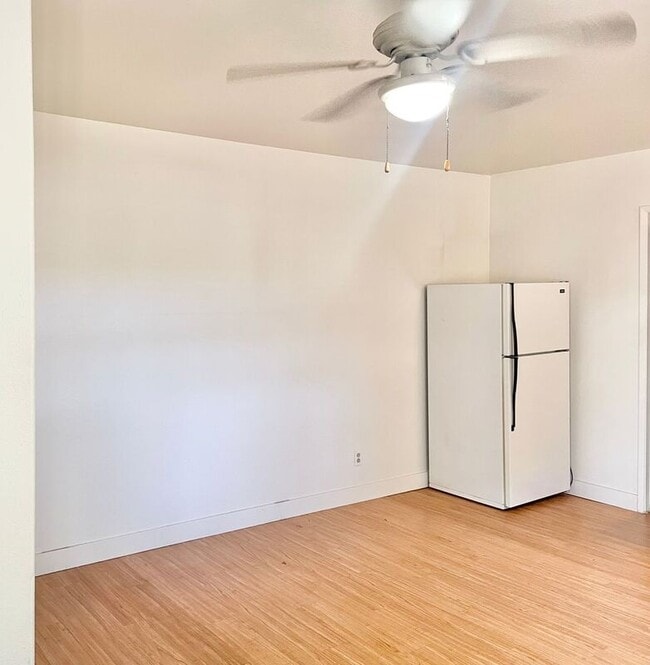 Building Photo - 362 Ralcam Pl