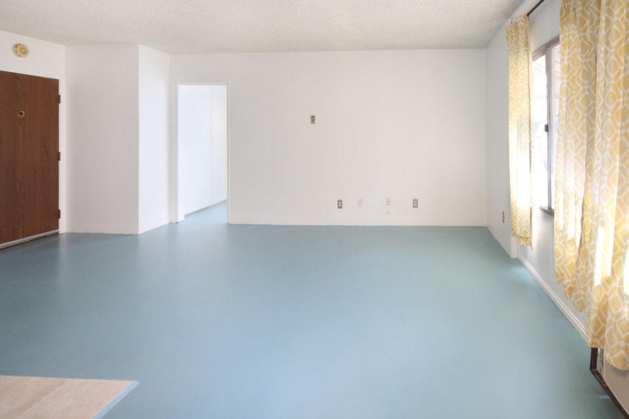 Radiant heat, window AC and ceiling fans. - 250 Linden Ave