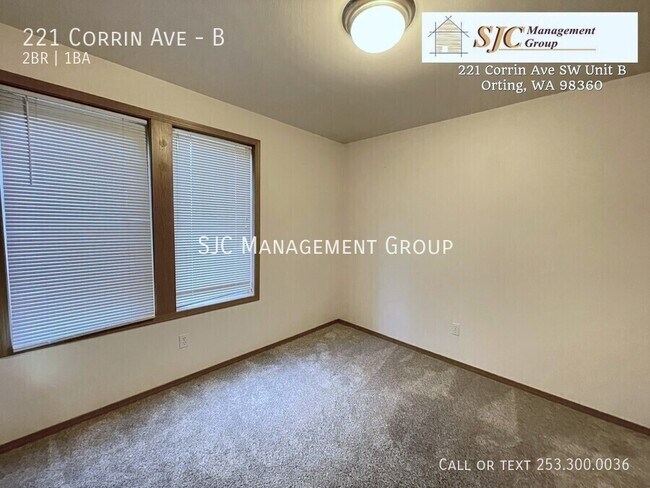 Building Photo - 221 Corrin Ave NW