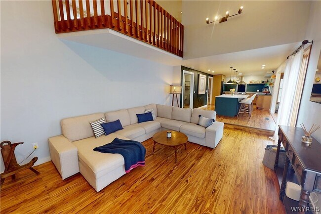 Building Photo - 30 Opal Ct