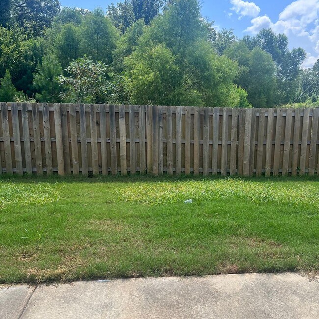 Building Photo - 9800 Bluestone Cir