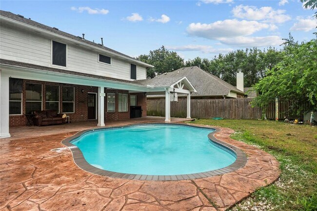 Building Photo - 3131 Bay Spring Dr
