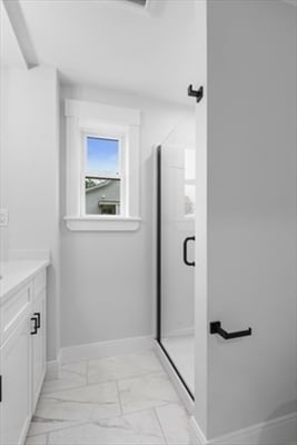 Building Photo - 22 James St