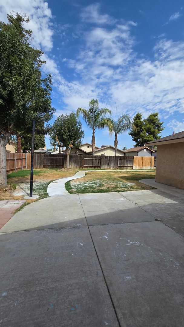 Building Photo - 9408 Seager Ct